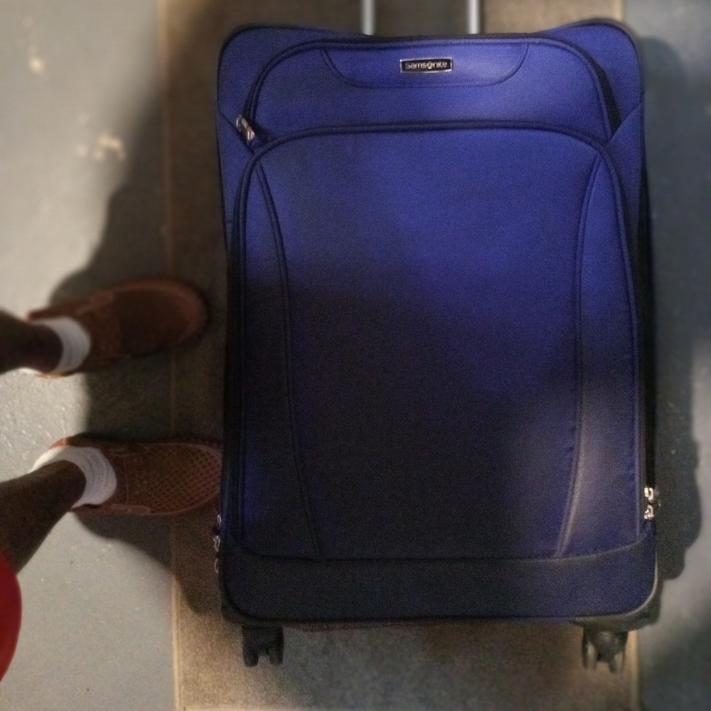 Suitcases - Picture 3 of 4